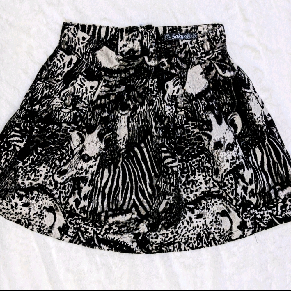 NWOT Sakura Animal Print Mini Skirt